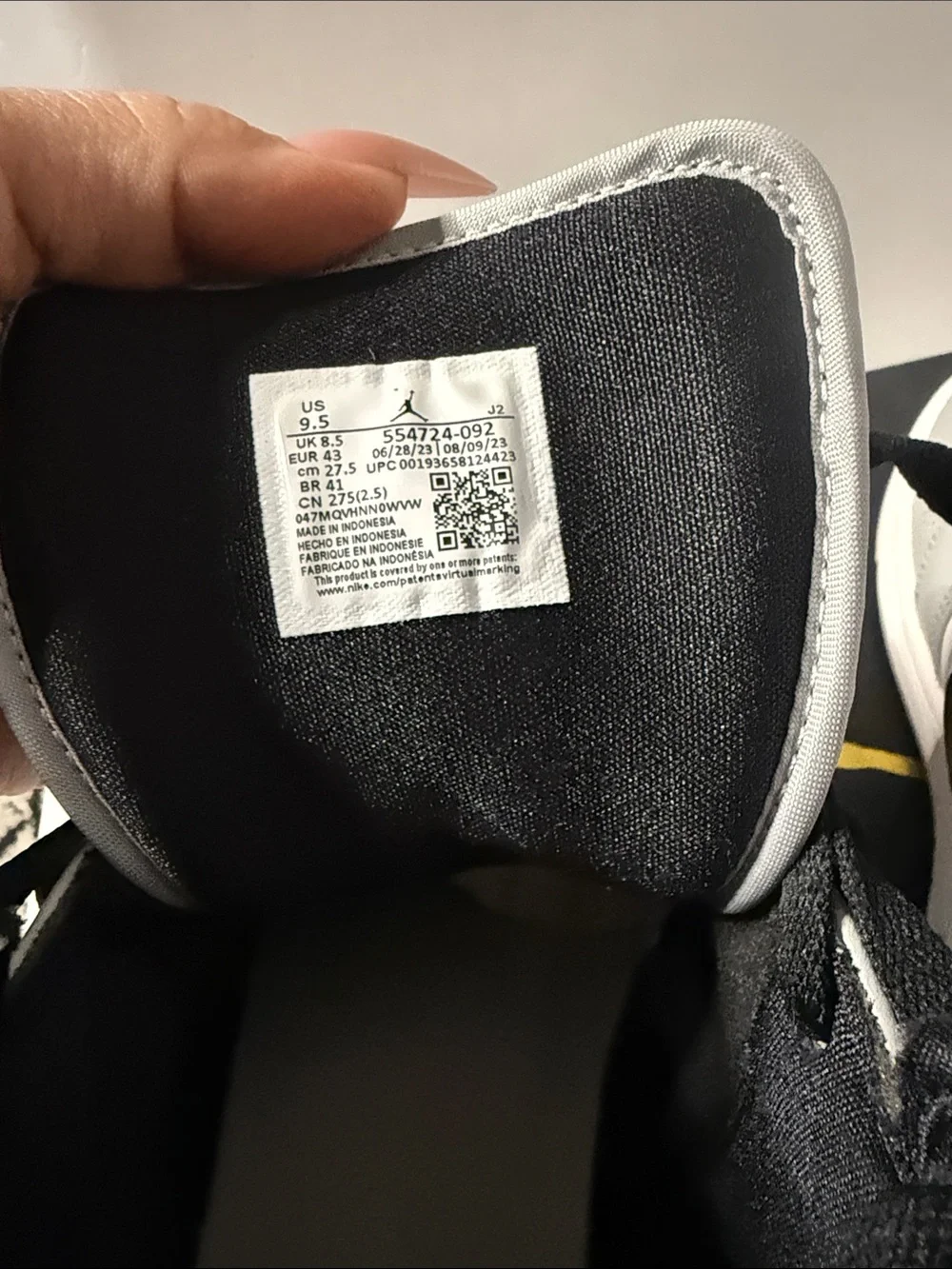 Jordan 1 Mid Light Smoke Sneakers - White, Gray, Black